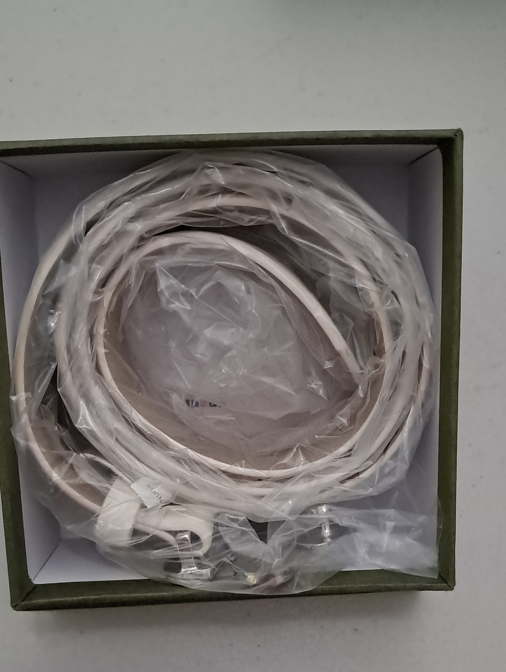 Women's Size XL Neutral Cream Faux Leather Belt with Floral Buckle